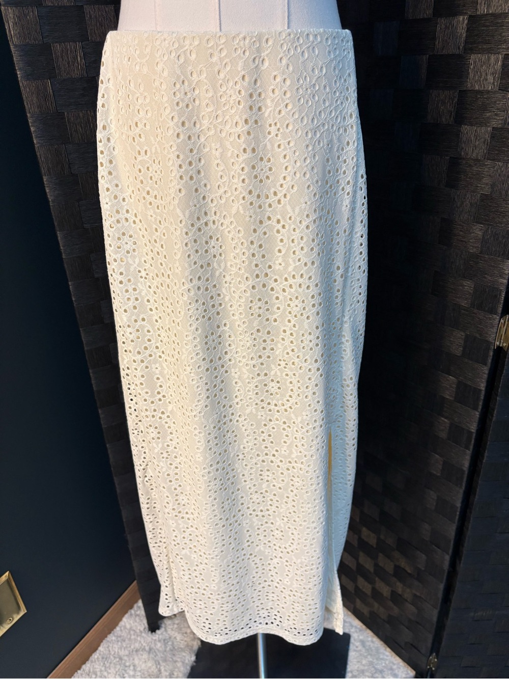 Cream Eyelet Pencil Skirt Side Slit Elastic Waist